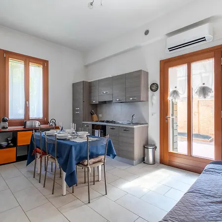 Max & Julia'S House - Sant'Elena Apartment Venice Exterior photo